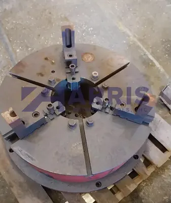 32" Manual Chuck with Adapter Plate - Brand Unknown