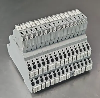 Waco 2002-2611/1000-0541 Teminal Blocks lot w/15 loc3C30
