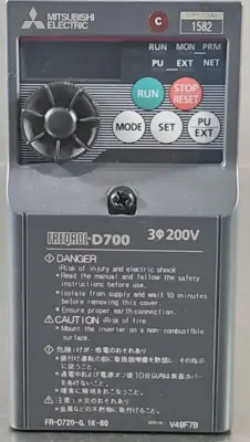 Mitsubishi FR-D720-0.1K-60 Inverter drive D700 200V (BIN4.4.4)