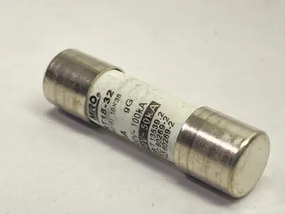 RT 1.8-32 | MIRO  Fuses 5A 500V/690V LOT OF 5 - New