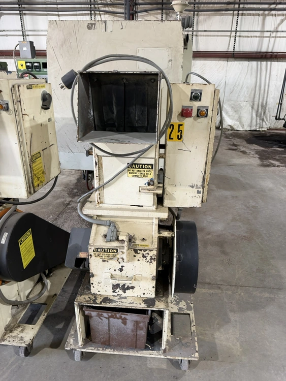 Used _UNKNOWN_ _UNKNOWN_ Oscillating Pharmaceutical Granulators Indiana US | Miedema Asset Management Group #1575182