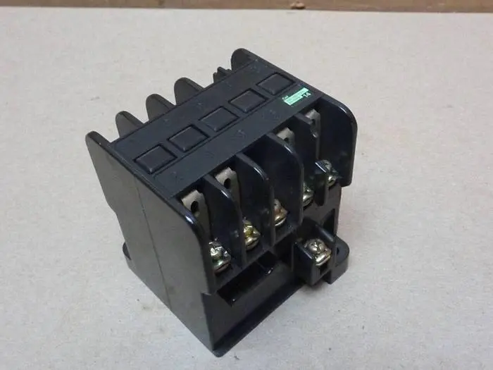 Used FUJI ELECTRIC SRC 50-4 Relays & Switches Michigan US | Ideal Machinery #588229
