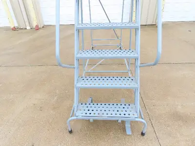 Cotterman Metal Rolling Ladder 12-Step 10'H Platform 24x7"Tread 162"H 32"W 450Lb