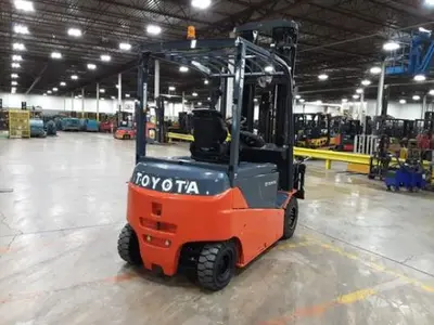 USED 2018 TOYOTA 05-8FBM35T