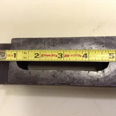 UNKNOWN MAKE Mold Clamp Closed Toe 241 USED