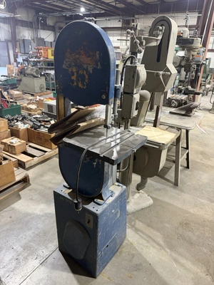 Used _UNKNOWN_ _UNKNOWN_ Woodworking Vertical Band Saws Indiana US | Miedema Asset Management Group #1575454