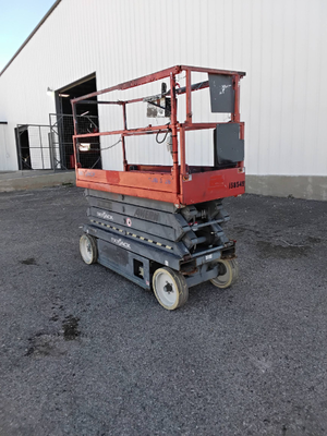 USED 2015 Skyjack SJ3226