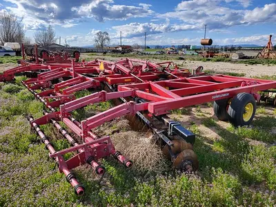 USED 2013 SUNFLOWER 1435