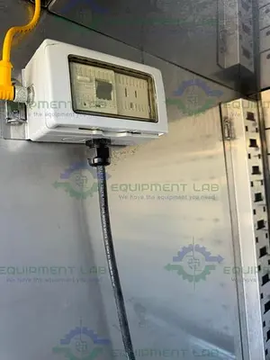 USED CARON 7401-33-1 CO2 REACH IN HUMIDITY INCUBATOR 115V, 60°C, 33 CU, FT.