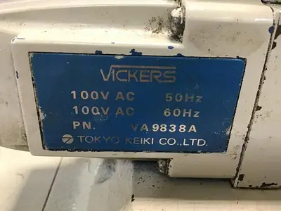 USED VICKERS DG5S83C7TPLT10JAS423M