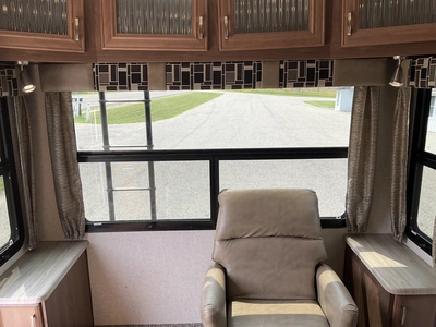 Used 2023 FOX MOUNTAIN 235RLS Campers, Caravans, Motorhomes Michigan US | Miedema Asset Management Group #1372976