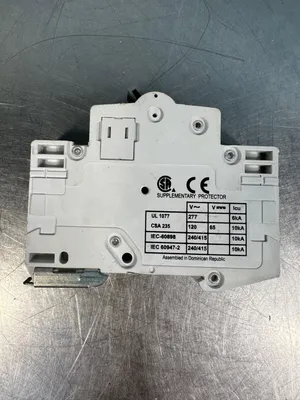 Eaton WMS1C03 240 V Circuit Breaker WMS1-C03 (4D-24)