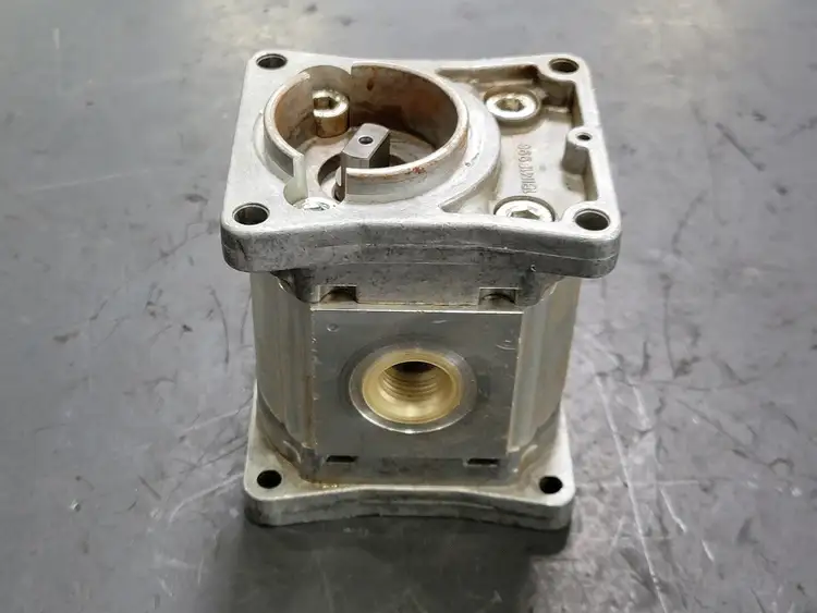 Used SALAMI 1.6PB2.8D-R00-M Parts (Hydraulics and Pneumatics) British Columbia CA | Lenmark #265088