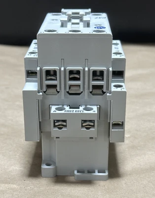 NEW Allen-Bradley 100C3700