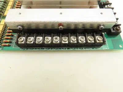Mitsubishi Electric 6300-PR08A PLC Circuit Board Module Terminal Output