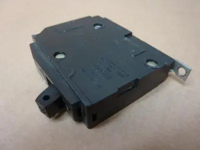 USED SQUARE D QOB130