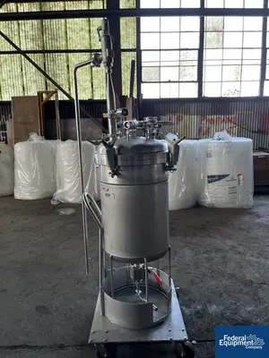 Used Alloy Products 100 Liter Alloy Products Receiver Tank, 316L S/S, 15# Stainless Steel Tanks Ohio US | Federal Equipment Company #126685