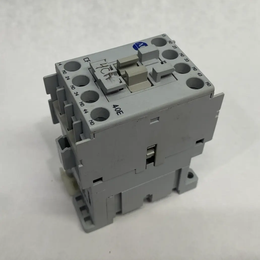 USED ALLEN-BRADLEY SER. A CONTACTOR 25A 690V