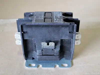 New | in-Stock EATON C25BNB240B Switchgears British Columbia CA | Lenmark #239097