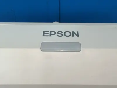 Used EPSON BRIGHTLINK PRO 1450UI Commercial Audio/Visual Equipment Ohio US | HGR 24 #1415156