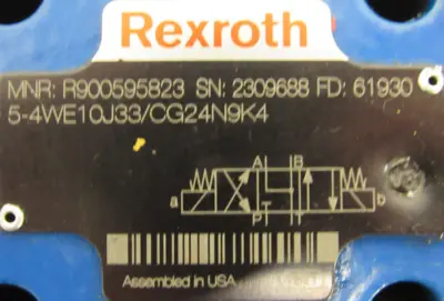 NEW REXROTH R900595823 SOLENOID VALVE 5-4WE10J33/CG24N9K4