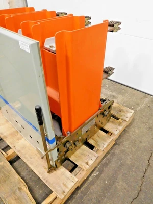 GE VB 7.2-500-3 Circuit Breakers | Equipment Recovery Corp. (2)