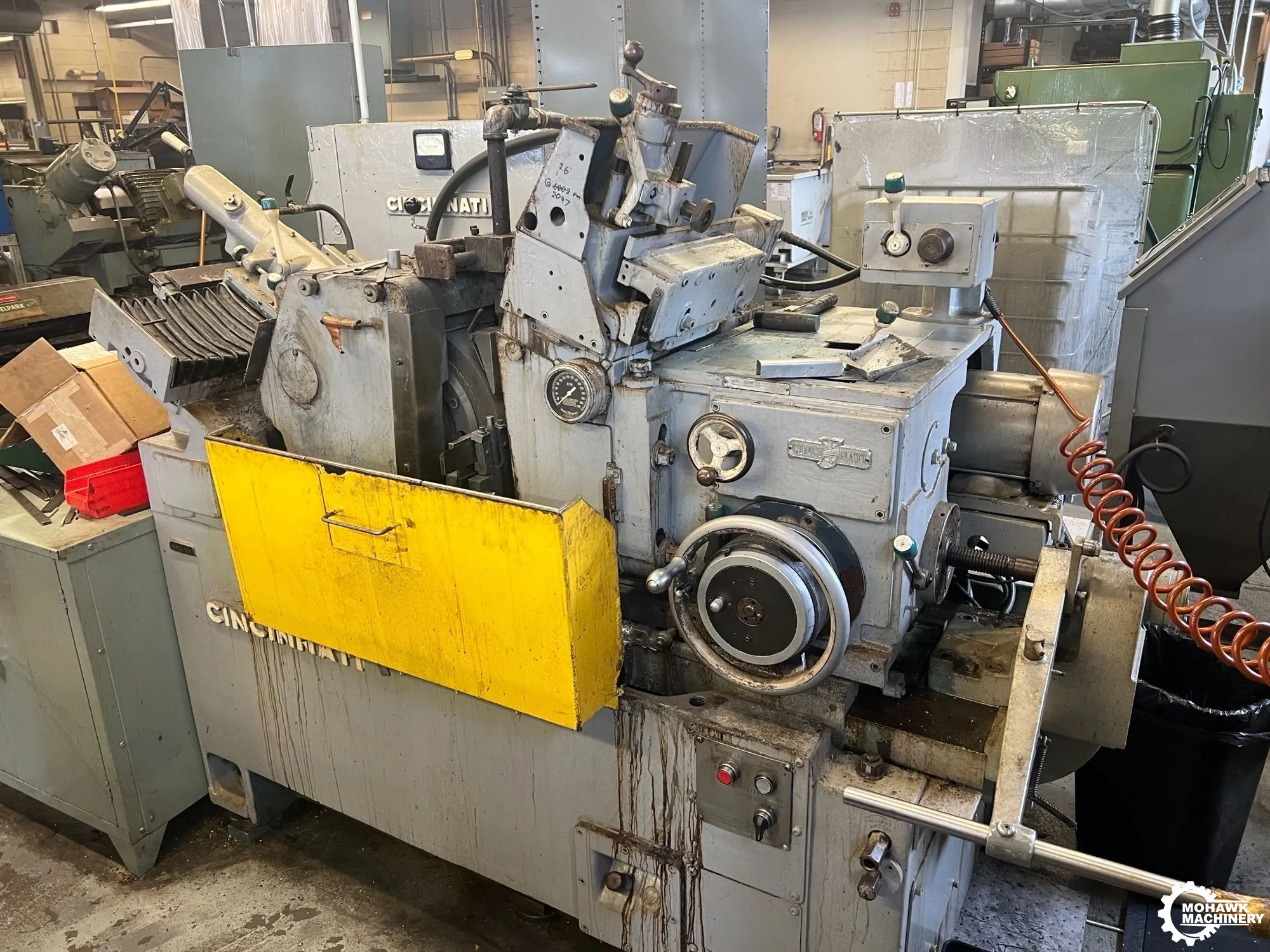 210-6 CINCINNATI-MILACRON “CENTURAMIC LR” CENTERLESS GRINDER