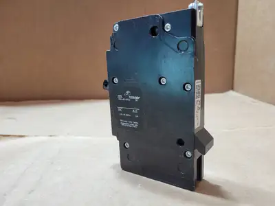 Used SQUARE D EDB16015 Switchgears British Columbia CA | Lenmark #1438495
