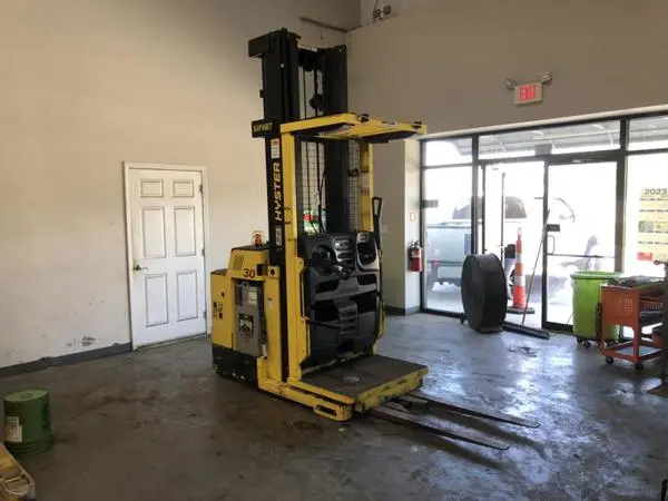 Used 2017 HYSTER R30XM3 Stackers South Carolina US | Zoom Lifts & Equipment #1181184