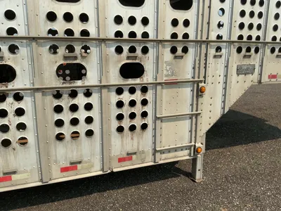 Used 2007 MERRITT 53' ALUMINUM LIVESTOCK Agricultural Trailers Michigan US | Miedema Asset Management Group #1328961