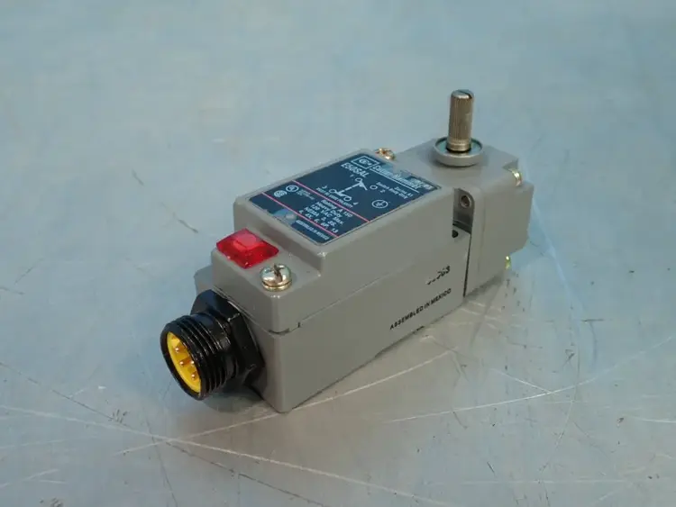 Used CUTLERHAMMER E50SAL Switch Parts Ohio US | HGR 24 #798781