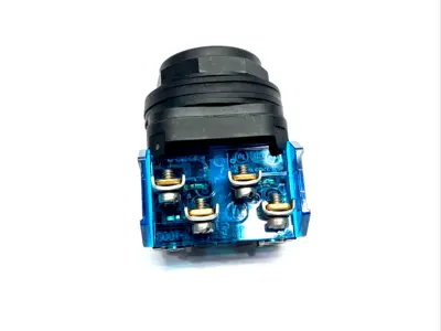 USED ALLEN BRADLEY 800H-AR7A