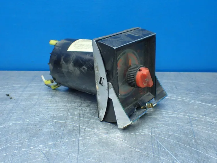 Used EAGLE SIGNAL HG100A6 Timers Ohio US | HGR 24 #884001
