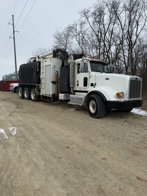 2015 SUPER PRODUCTS MUDDOG 1600 Hydro Excavator | VacSource (1)