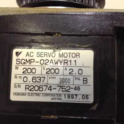 USED YASKAWA SGMP-02AWYR11