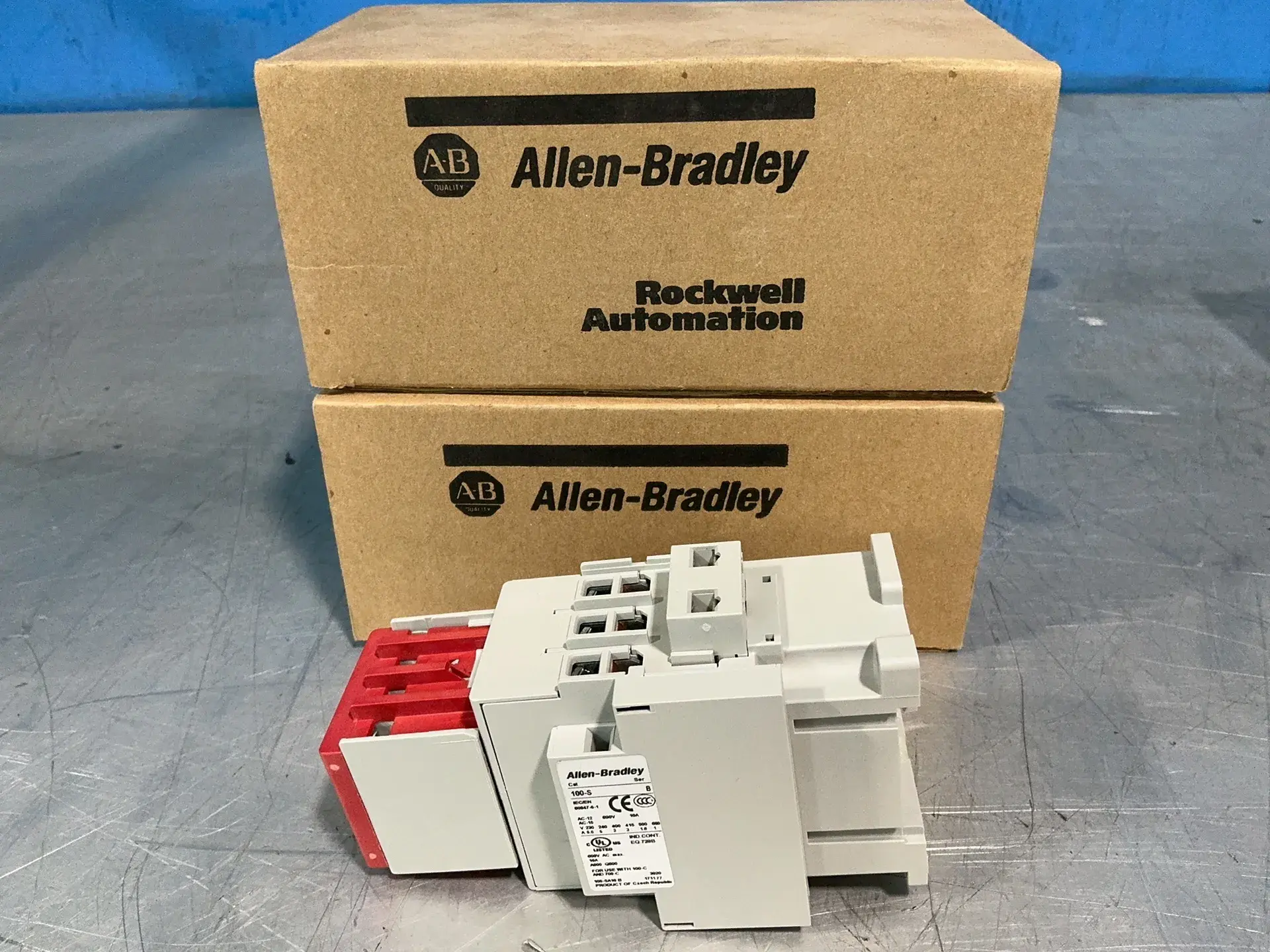 Used ALLENBRADLEY 100SC37EJ14BC PLC Contactors Ohio US | HGR 24 #1478335