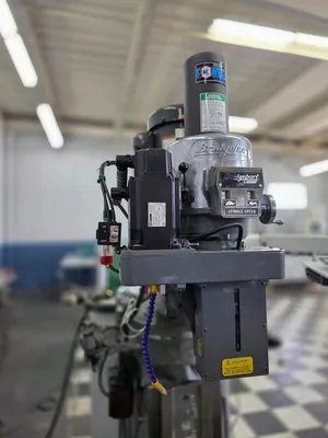 BRIDGEPORT SERIES 1 EZ TR MILLERS, KNEE, N/C & CNC | Machinery Resources International (4)