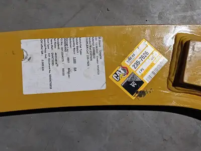 NEW CATERPILLAR 235-7626