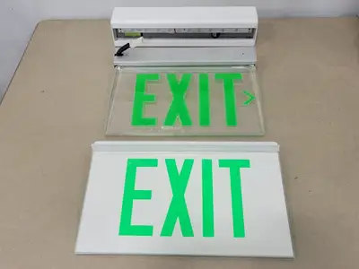 NEW EXITRONIX 902-U-WB-GW-ZC-WH-G2