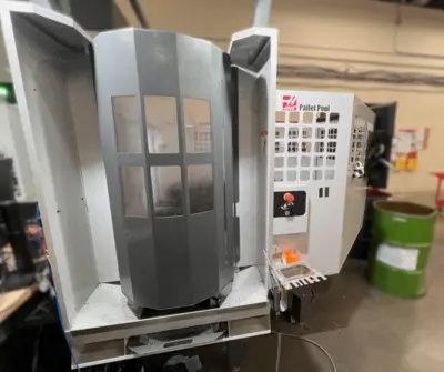 2023 HAAS UMC-500 Vertical Machining Centers (5-Axis or More) | Machinery Network (8)