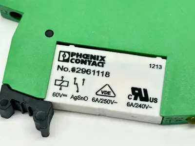 2966016,PLC-BSC-24DC/21 | Phoenix Contact PLC-BSC-24DC/21 Relay Base 2966016 w/ 2961118 6A 250V Relay - Used