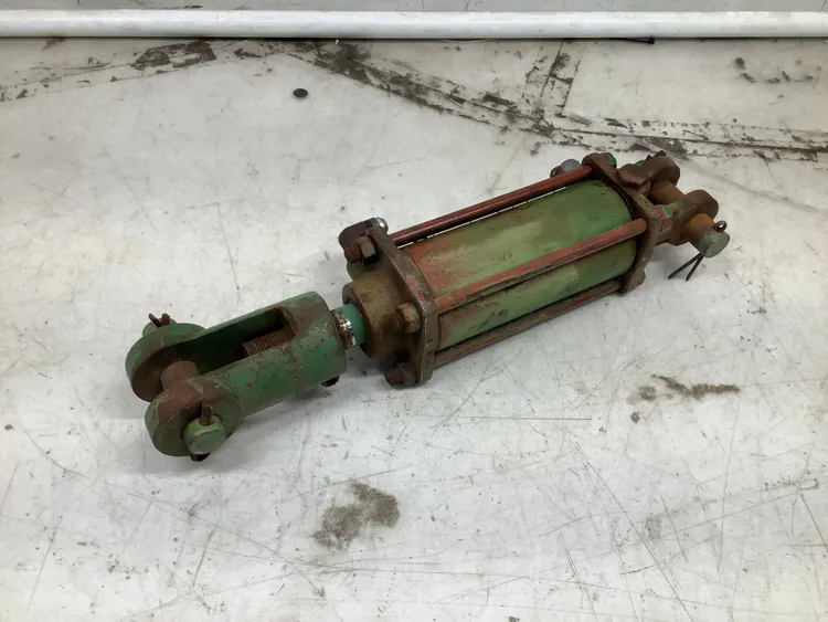 Used _UNKNOWN_ _UNKNOWN_ Hydraulic Cylinders Michigan US | Miedema Asset Management Group #1174824