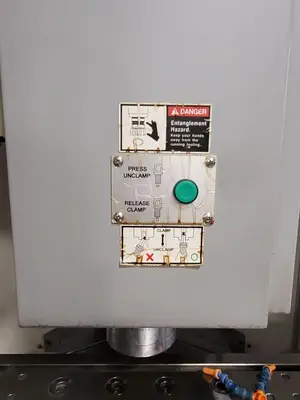 Used 2012 SWI TRAK LPM Vertical Machining Centers Kentucky US | Aucto #1315693