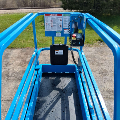 USED 2017 Genie GS-1930