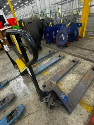 Used _UNKNOWN_ _UNKNOWN_ Pallet Jacks North Carolina US | Myron Bowling Auctioneers Inc #1543538