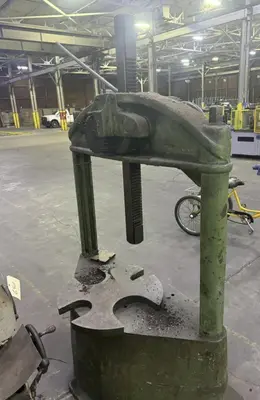 USED GREENERD #32
