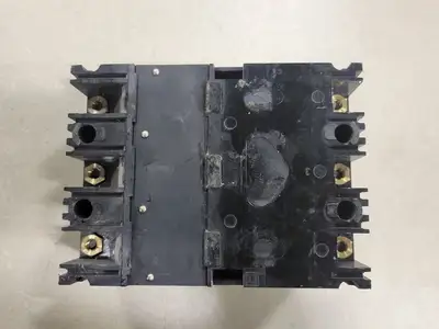 USED SQUARE D FHL36090