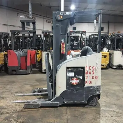USED 2016 CROWN RR5725-45