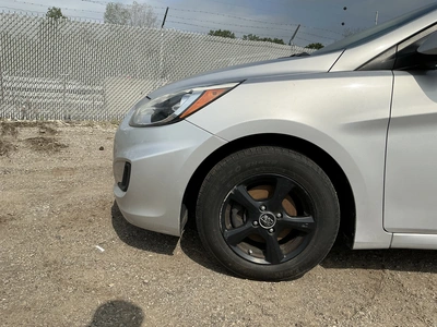 USED 2017 HYUNDAI ACCENT SE