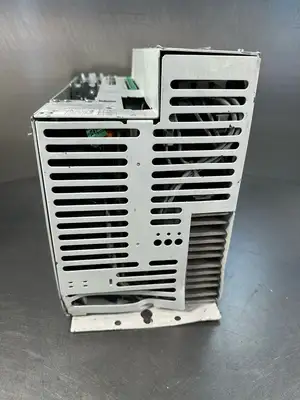 Indramat DKS01.1-W100A-DL08-01-FW DKS DIGITAL SERVO DRIVE (2.5.3)